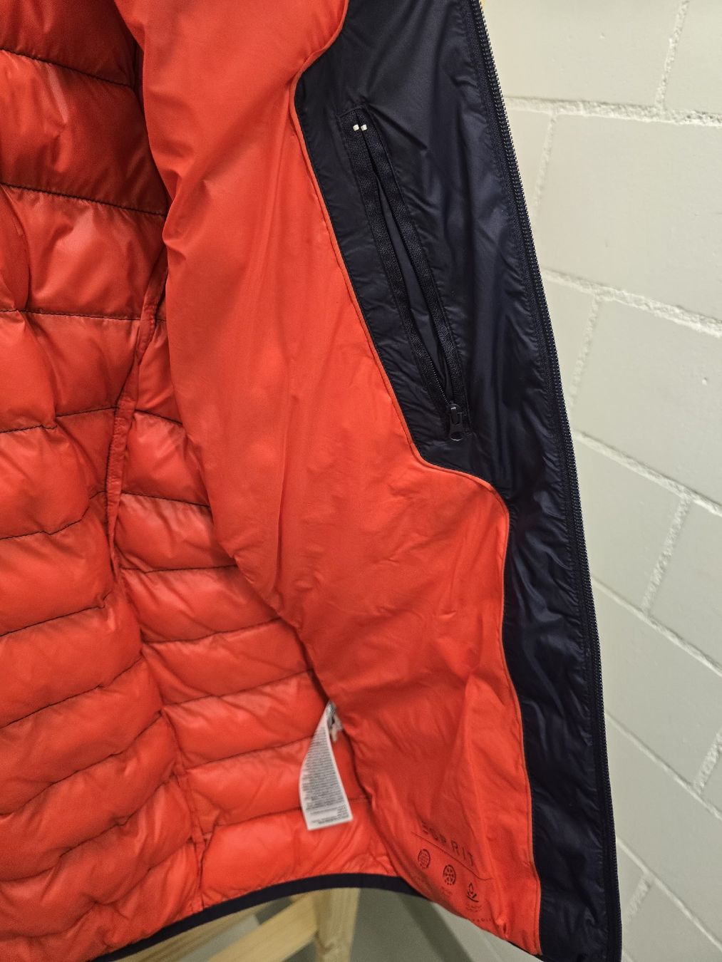 Giacche: Esprit Winterjacke, Gr. XL, Dunkelblau - Top Zustand! – Usato da Kriens venduto da Ime1993 1