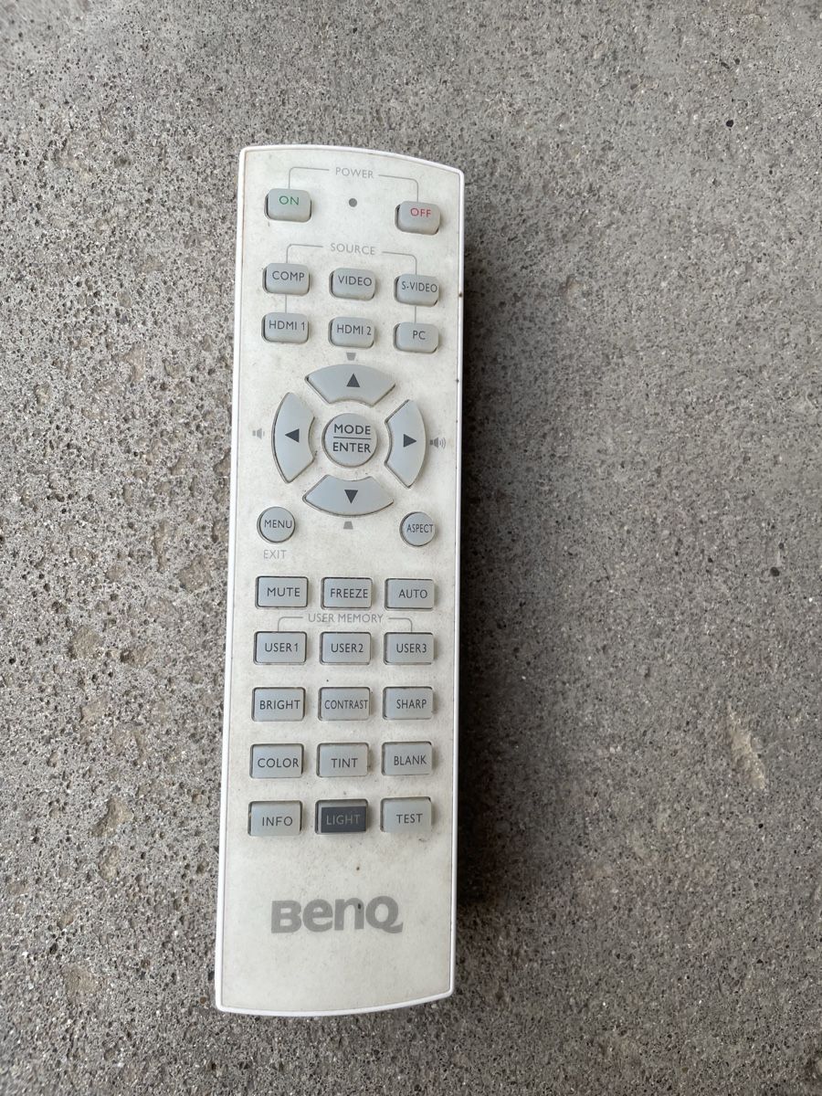BenQ Proiettori: Beamer inkl. Leinwand – Usato da Tägerwilen venduto da Shaimaa 3