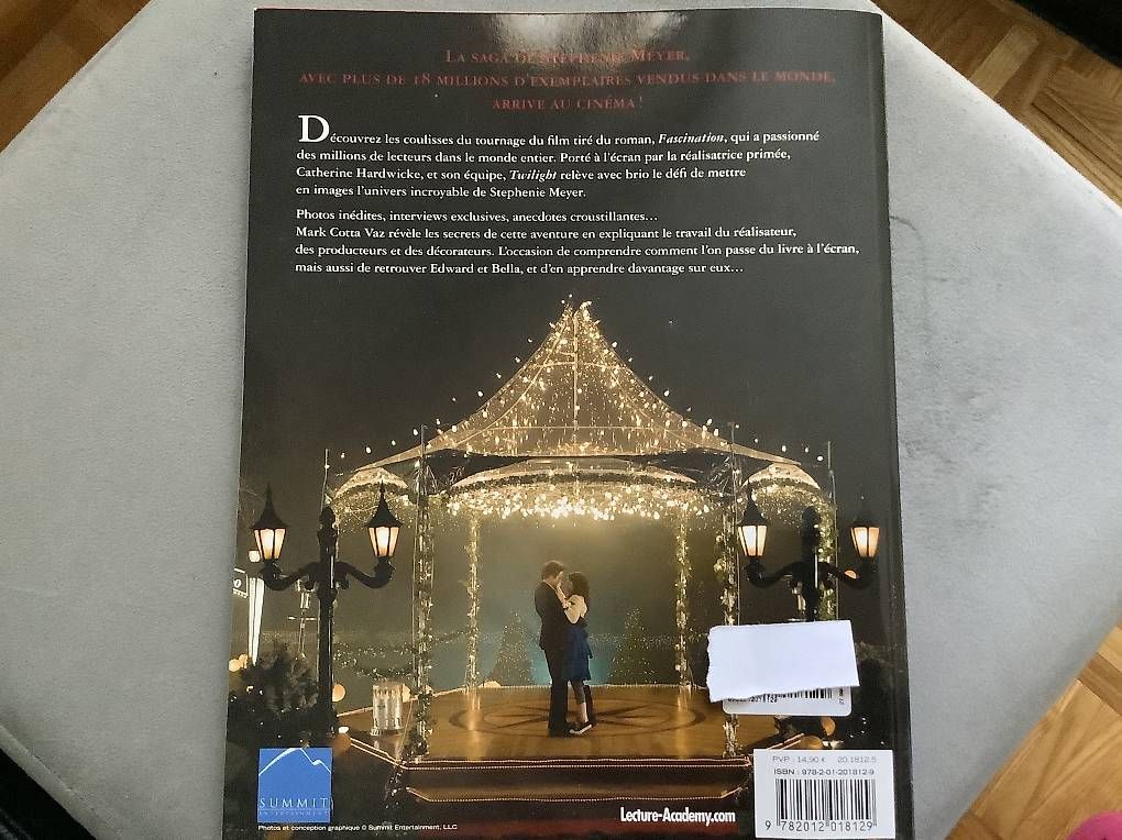 Libri: Livre Twilight neuf, 143 pages – Nuovo e nell'imballaggio originale da Icogne venduto da Juka 4