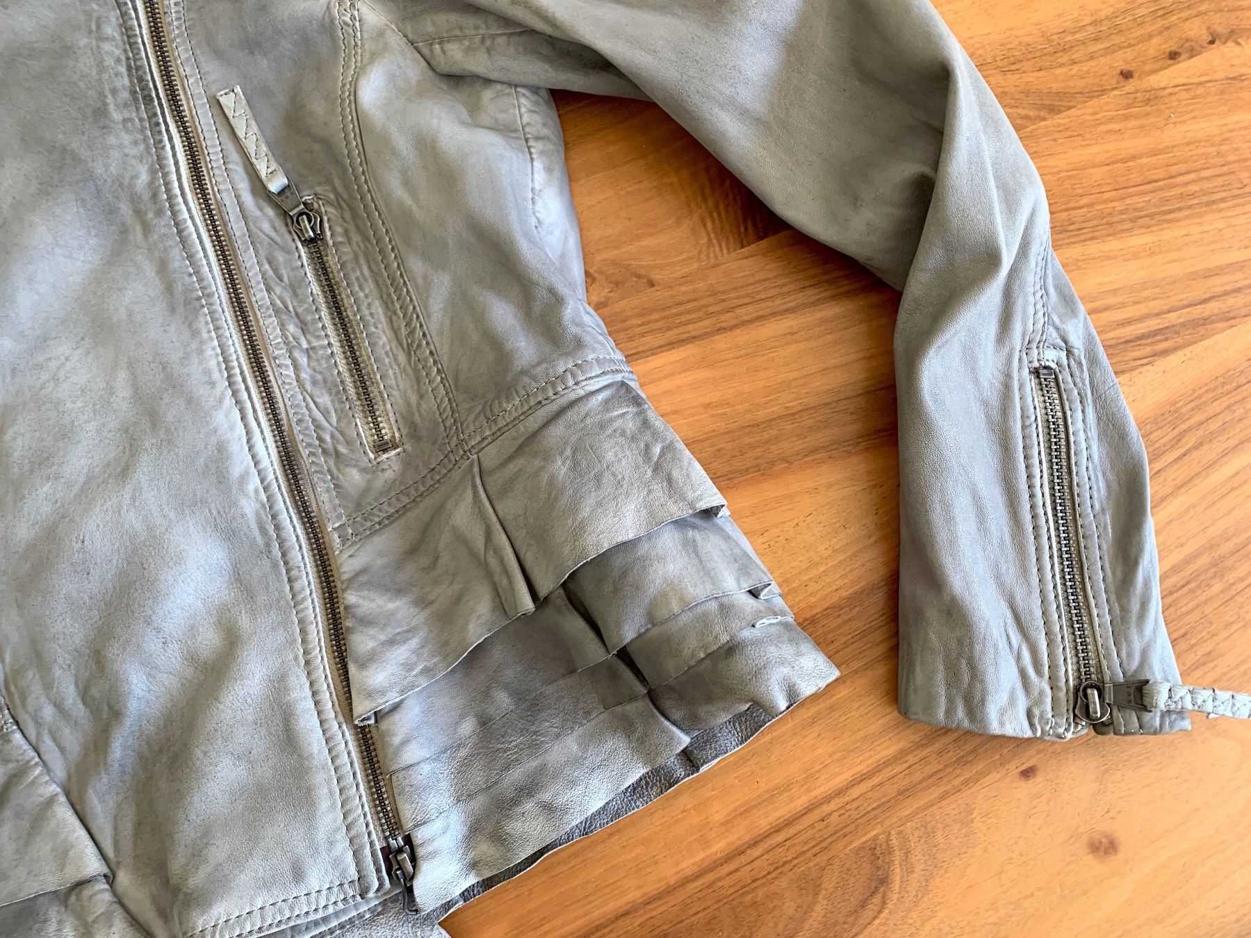 Giacche: Exclusive Lederjacke von SET Gr. 38 – Usato da Meiringen venduto da Sheyene 1