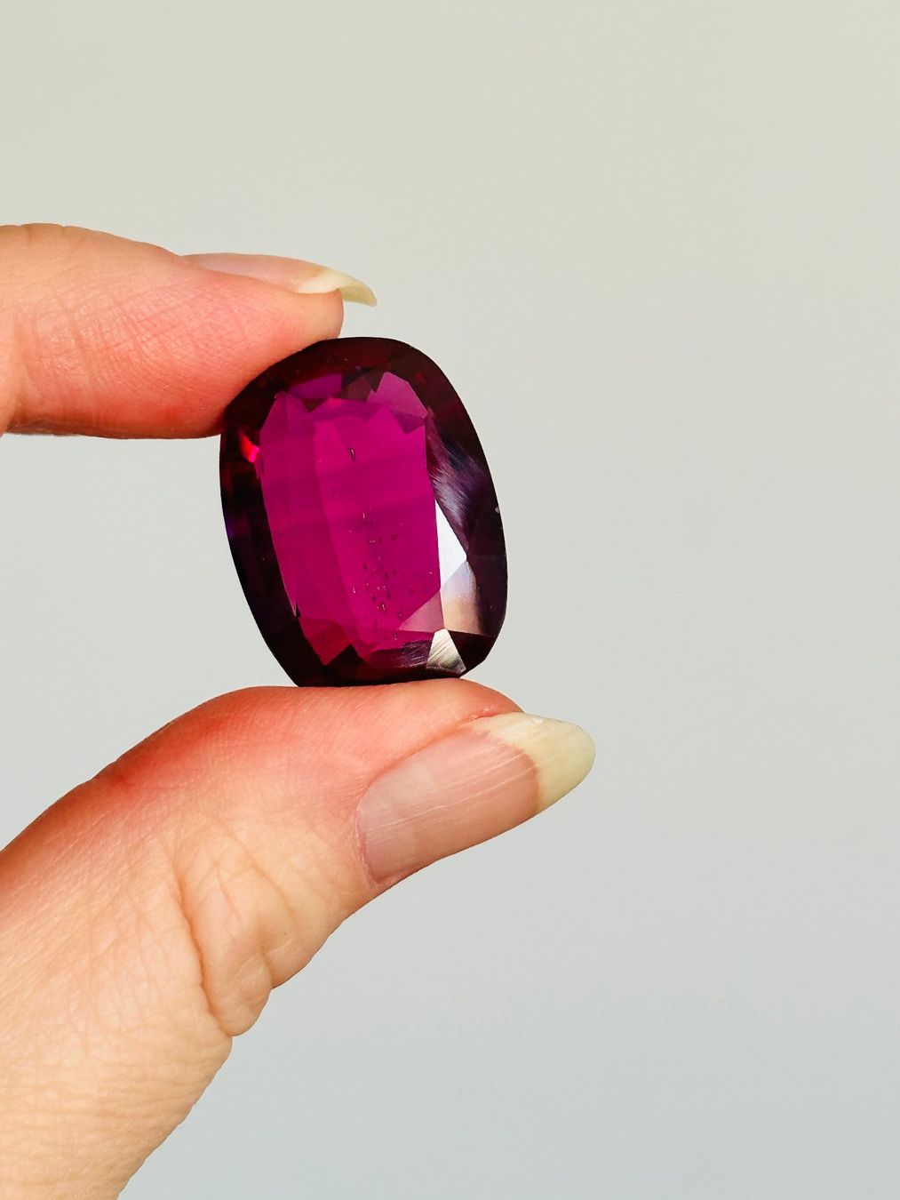 Pietre preziose: 47.35 Ct Certified Loose Gemstone – Nuovo e nell'imballaggio originale da Genève venduto da AWWA 9