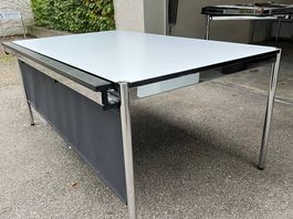 USM Tisch weiss