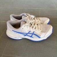Hallenschuhe asics 42.5
