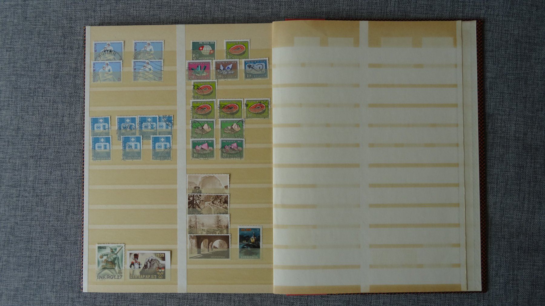 Tutti i francobolli: Briefmarkenalbum Schweiz – Usato da Cham venduto da brire87 2