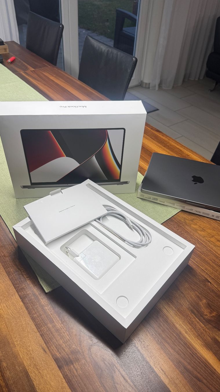 Apple Notebook: MacBook Pro M1  (14", 2021/ 32GB/ 1TB / TOP – Usato da Langenthal venduto da LO-RI-17-11 8