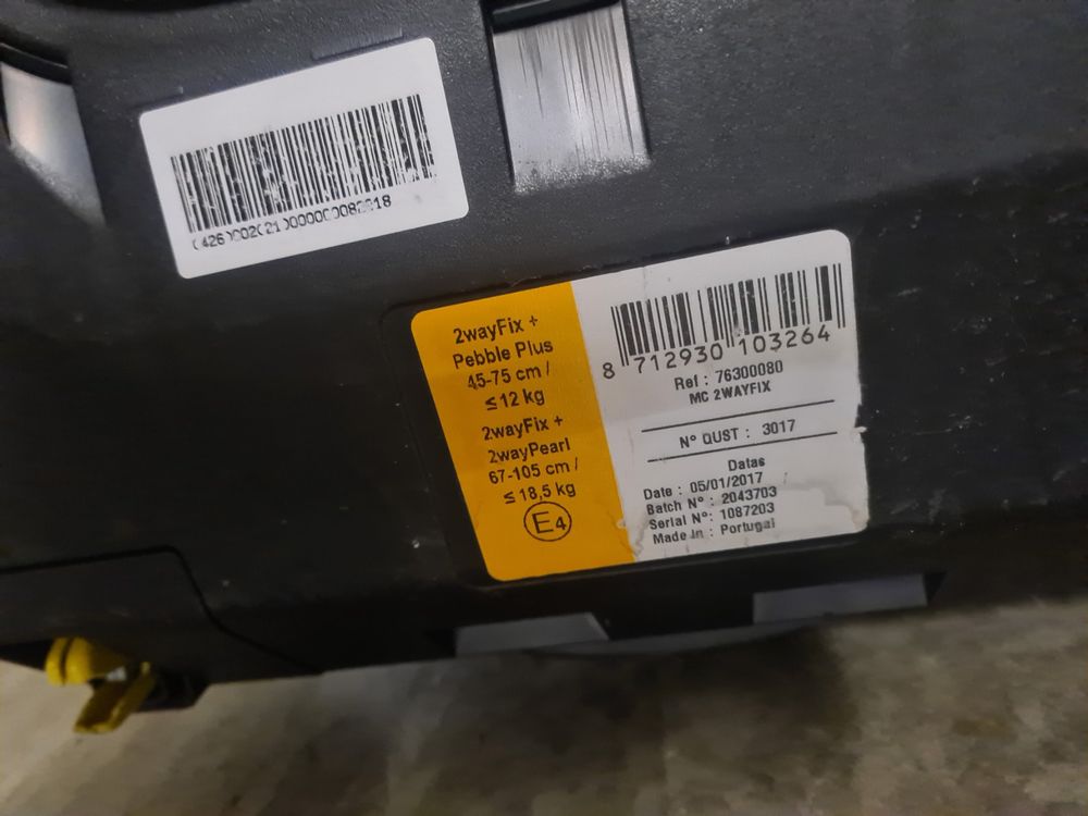 Sièges auto: MAXI COSI und ISO FIX Autositz Babyschale – D'occasion à Eglisau par miciamila 2