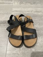 Sandales cuir noir taille 37 INUOVO 