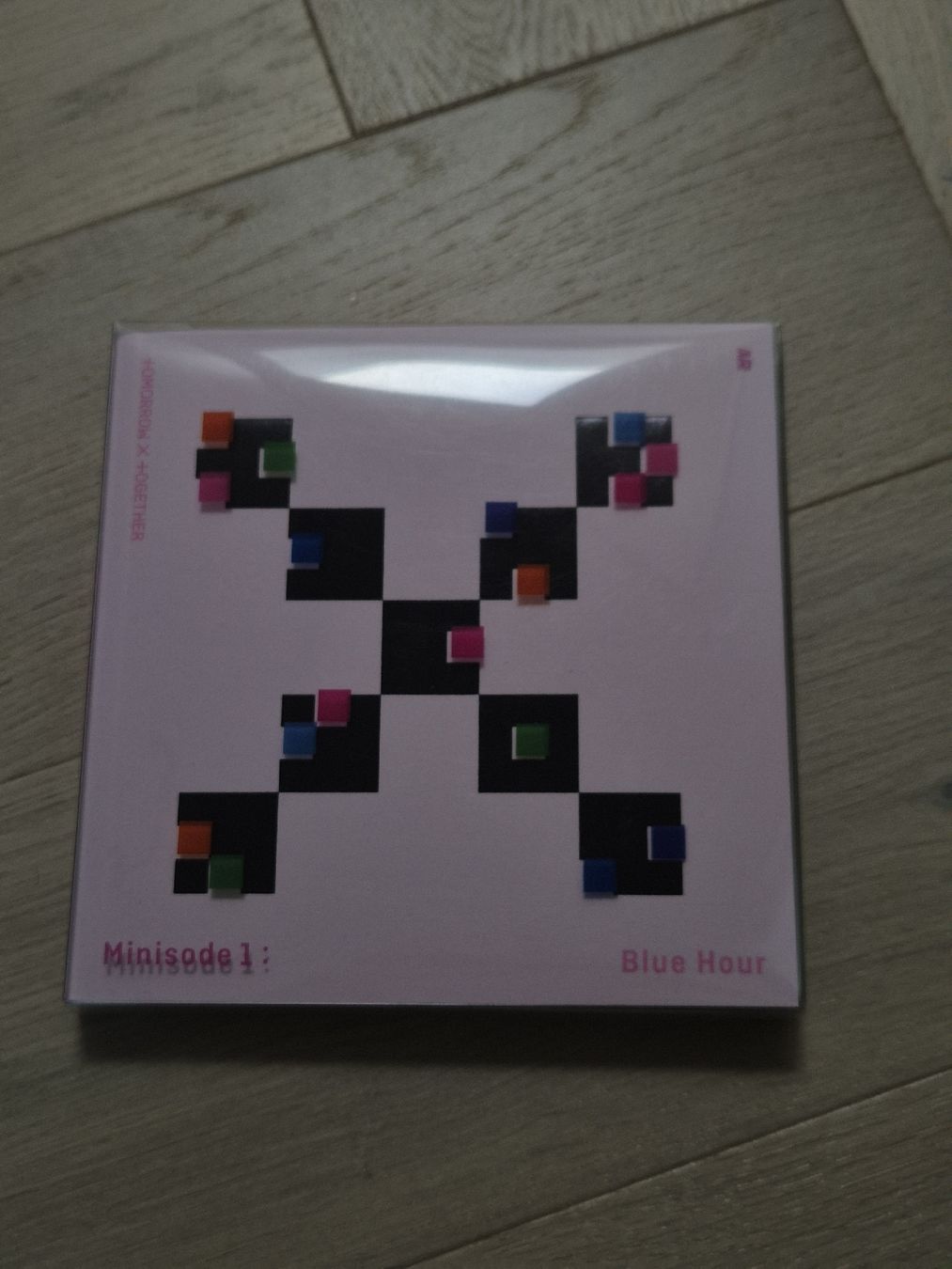 CDs: TXT - Blue Hour – Neu (gemäss Beschreibung) aus Beinwil am See von noeliaz14