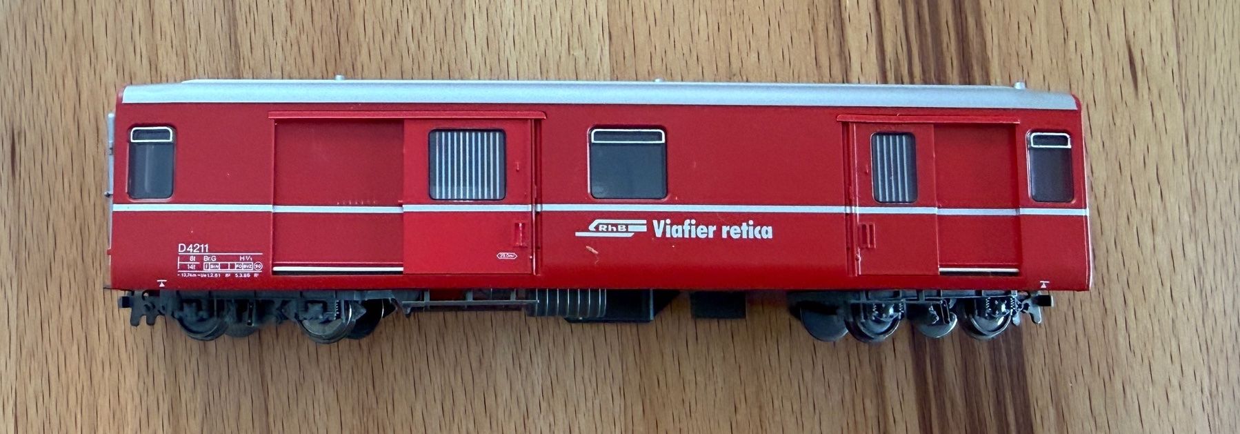 Bemo Modellini di ferrovie: Bemo RhB D 4211 Gepäckwagen rot – Usato da Samedan venduto da Gischpel25