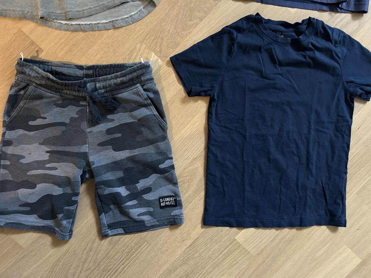 Lotti & Set di vestiti: Jungs Kleiderpaket Gr. 134 – Usato da Tägerwilen venduto da NoRaq 1