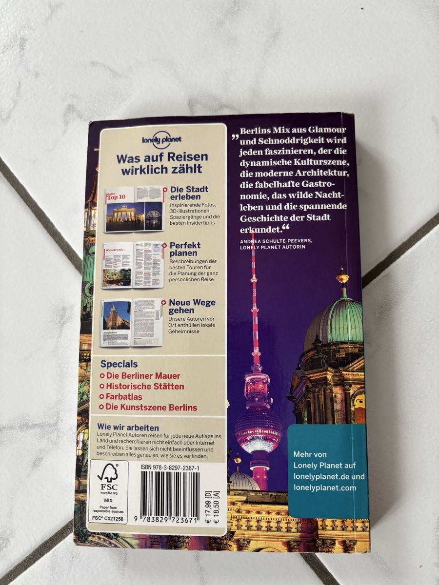Libri: Libro Berlin  – Nuovo (secondo la descrizione) da Schwyz venduto da Francesca54 1
