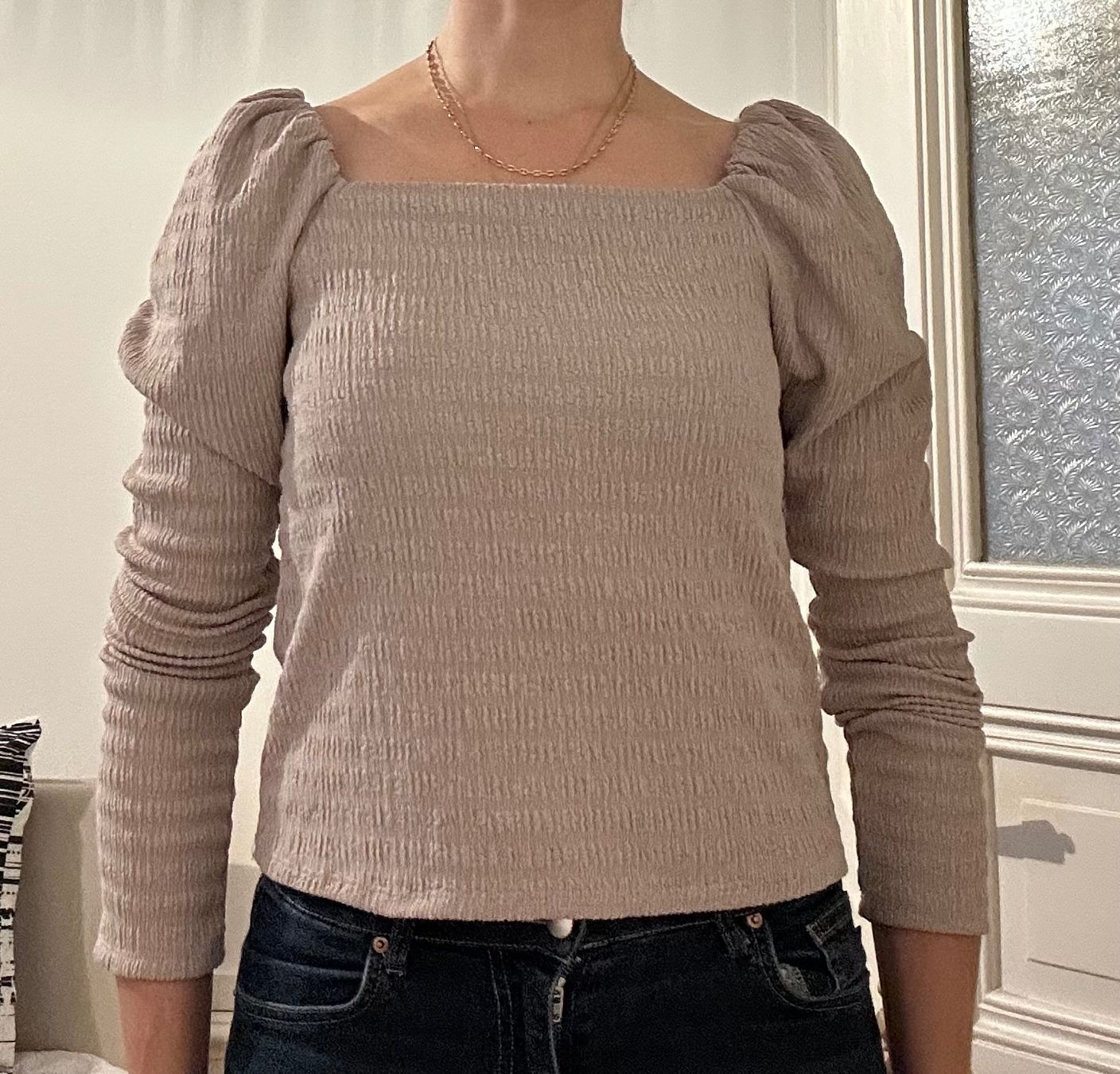 Top: H&M Long Sleeve Top, Size S, Square Neckline, Chic Look – Usato da Lausanne venduto da dre_th8k 2