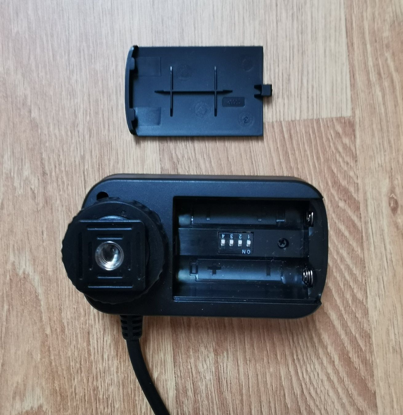 Hama Autres accessoires: Funk Fernauslöser "DCCS" wireless remote control gebraucht – D'occasion à Birsfelden par dsc_f8gx 4
