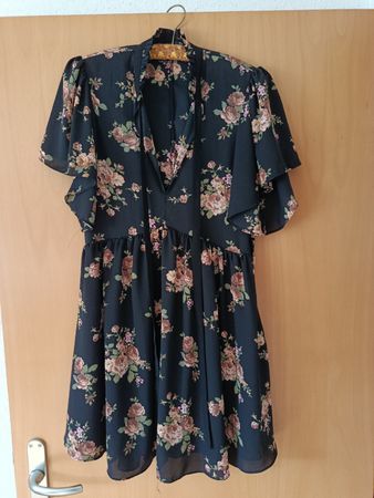 Robe Zara à fleurs / taille S