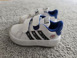Kinder Turnschuhe Adidas Marvel Grösse 26 weiss 