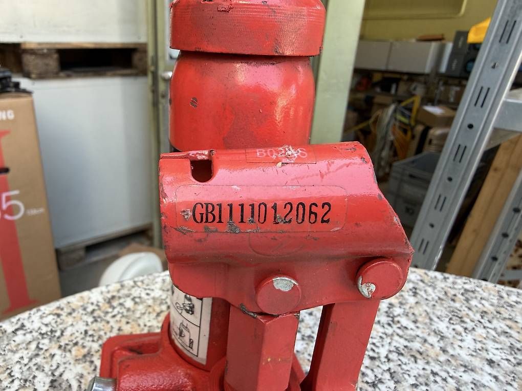 Tutti gli attrezzi: Stockwagenheber 2000kg, gebraucht – Usato da Necker venduto da liq24 4