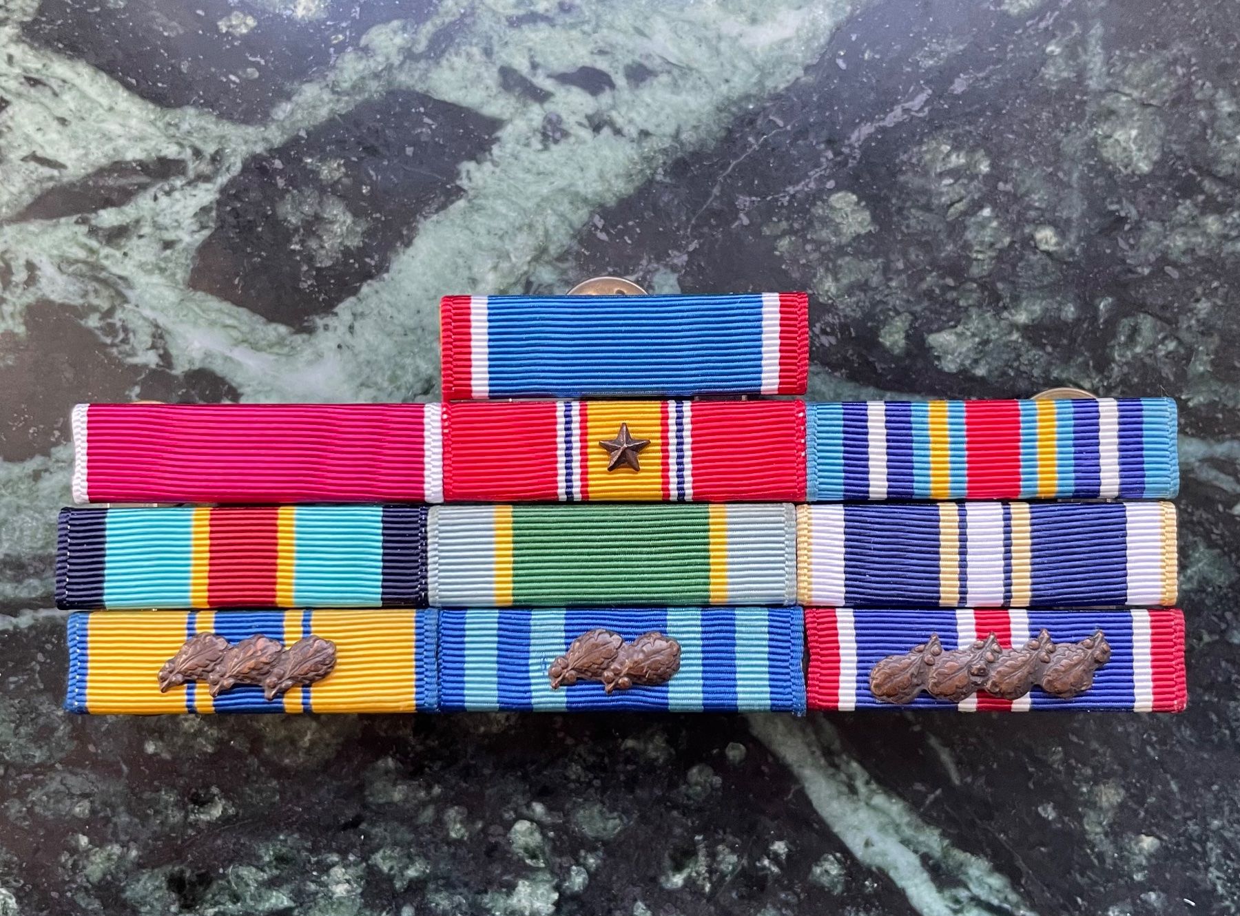 Placchette & Badge: 10 US Army Ribbons – Usato da Basel venduto da OrdenMax 1