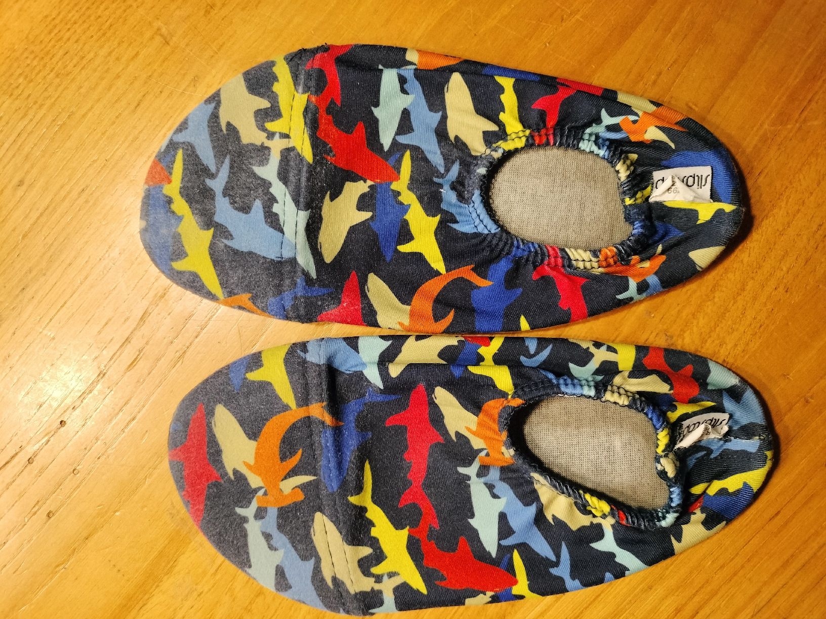 Scarpe per ragazzi: Slipstop Badeschuhe 2 Stück 27-28 – Usato da Gordevio venduto da LadyTicino 1