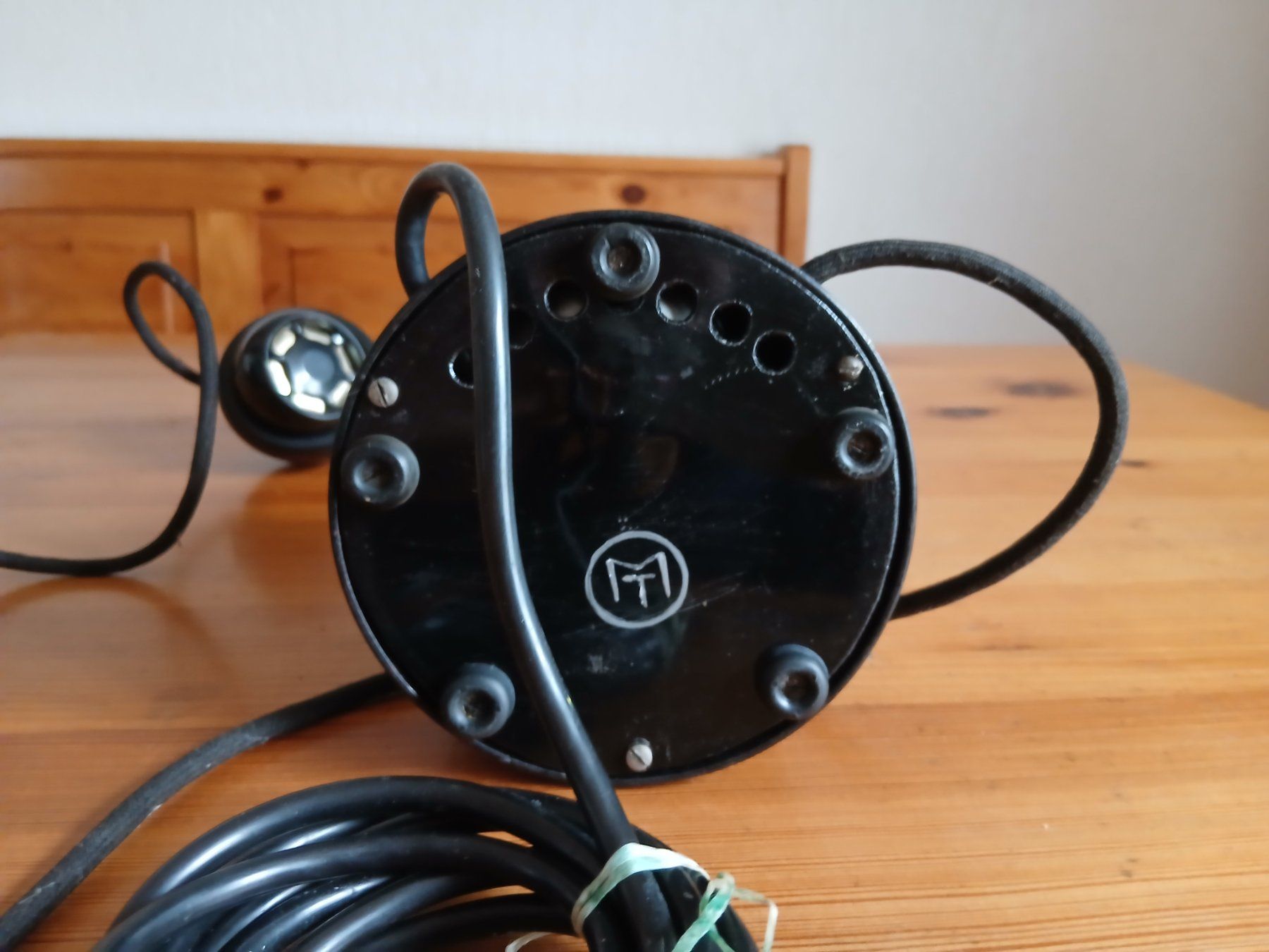 Telefone: Antikes Telefon schwarz mit Wählscheibe – Gebraucht aus Oberentfelden von Trinity1945 3