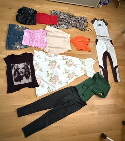 Grösse S - Damen-Outfit-Bündel - Kleiderpaket ☀️👗🛍️