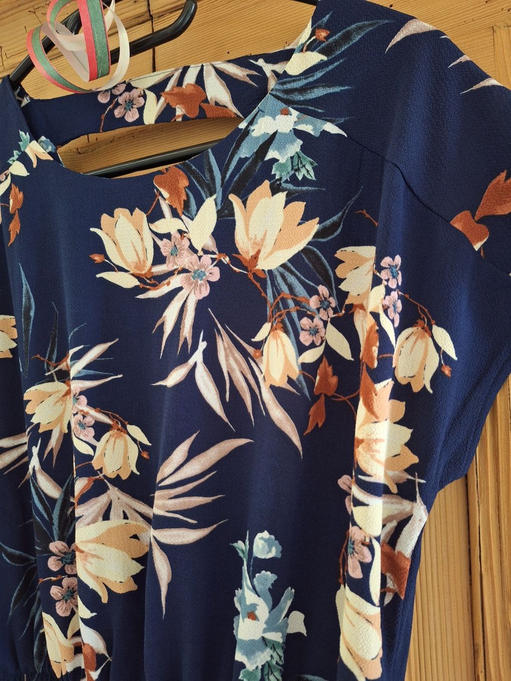 Only Vestiti: Sommerkleid Only Gr. 34 – Nuovo (secondo la descrizione) da Andelfingen venduto da Rihanna9 1
