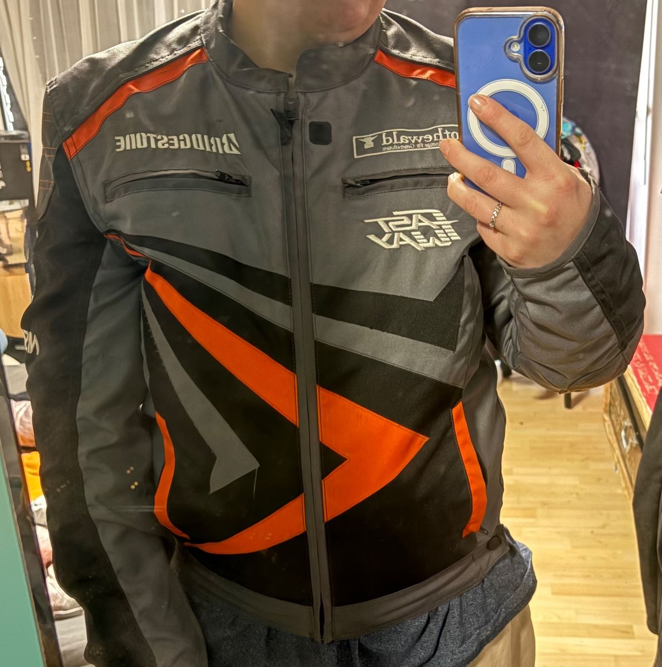 Jacken: Fastway Motorradjacke – Neu (gemäss Beschreibung) aus Wetzikon ZH von deb_8wcc 1