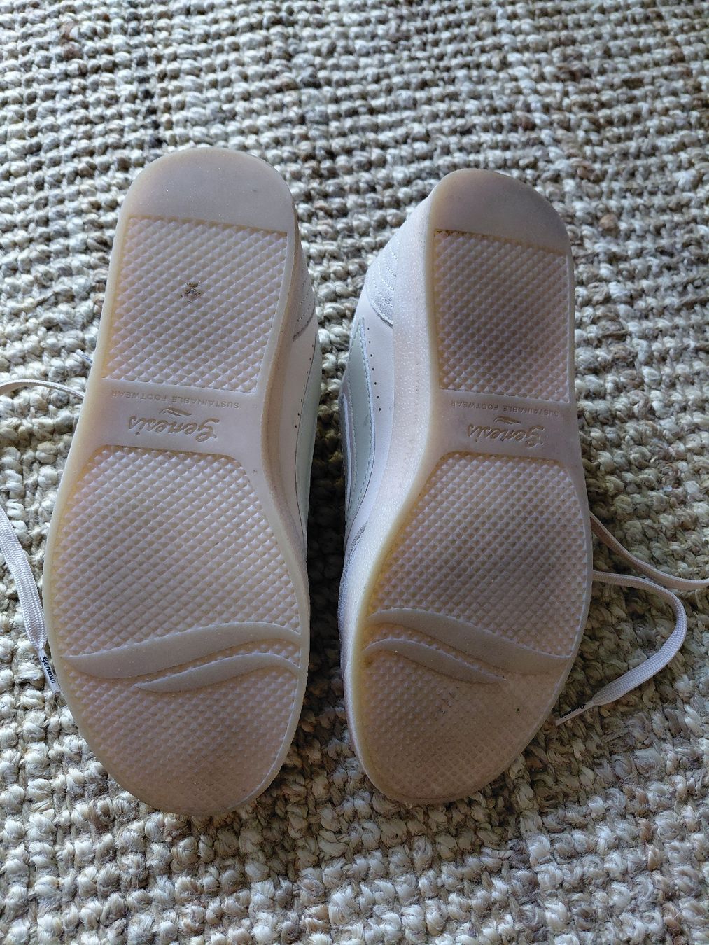 Chaussures femmes: Genesis Volley Sneaker – D'occasion à Cheyres par bol_zw78 4