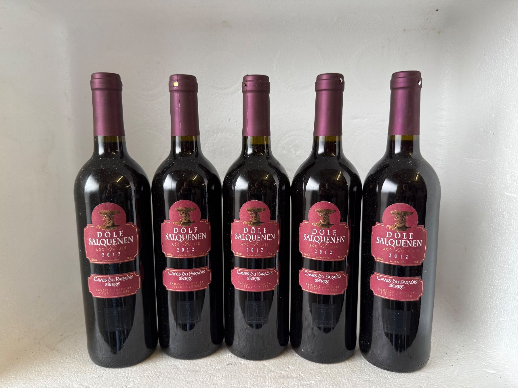 Vino: 5 Flaschen Dole Caves du Paradis AOC 2012 – Nuovo e nell'imballaggio originale da Wöschnau venduto da Vinsale