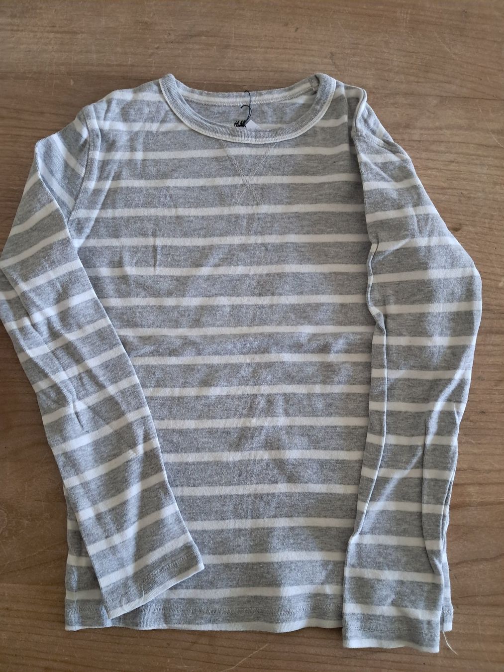Camicie, T-shirt & Polo: Langarmshirt Gr 122/128 – Usato da Ipsach venduto da ginko24