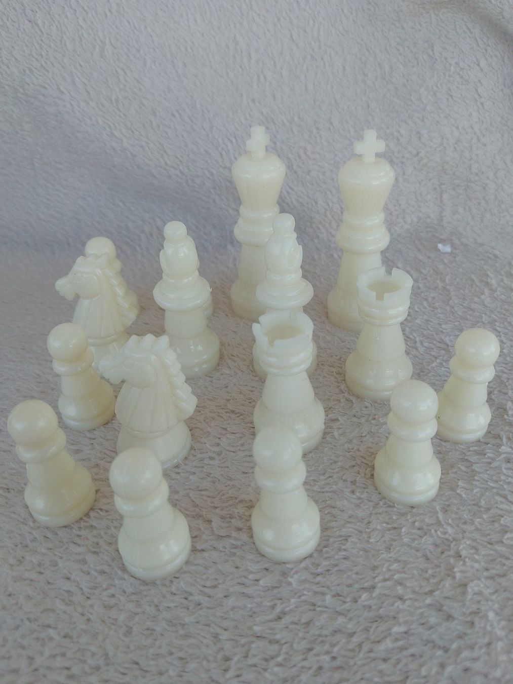 Spiele: Schachfiguren – Gebraucht aus Strengelbach von Phorensic_30 6