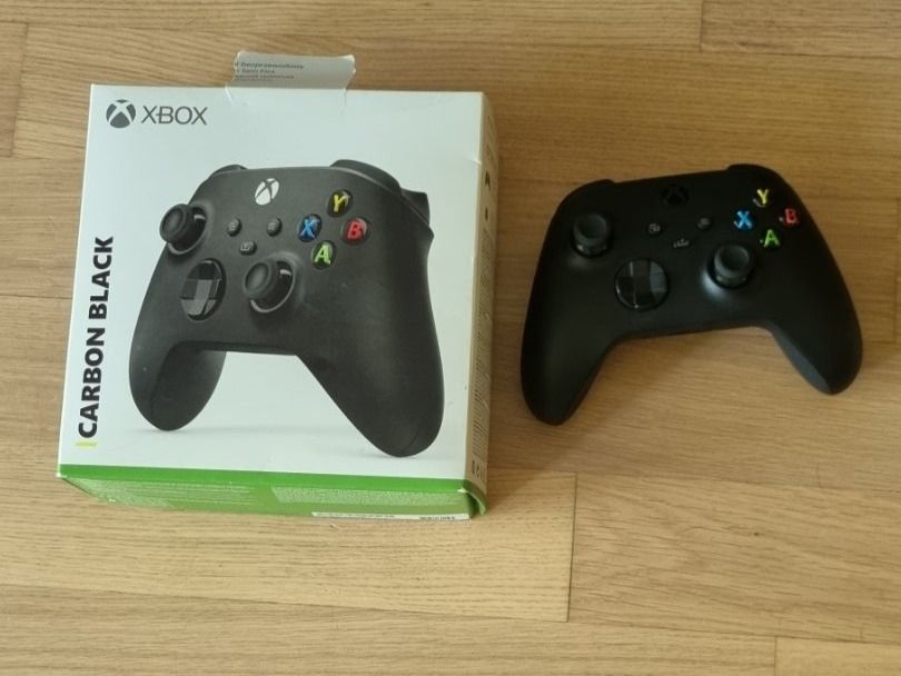 Microsoft Controller: XBox controller Carbon Black wie Neu – Gebraucht aus Boniswil von