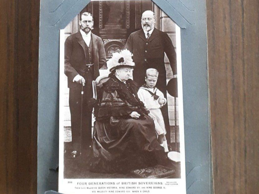Album: Ansichtskarten Album Royals England – Usato da Mörschwil venduto da antiksalon 1