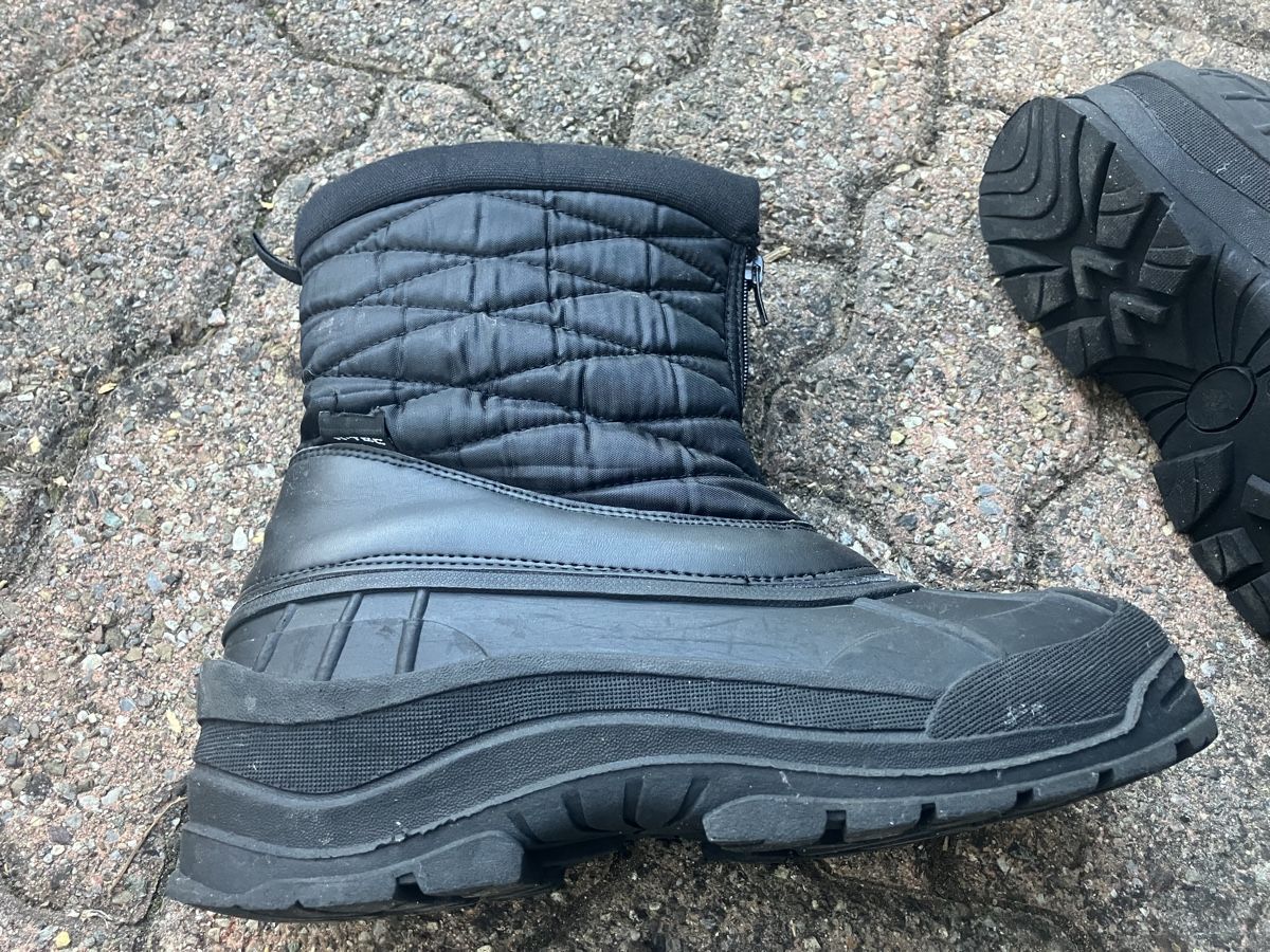 Chaussures hommes: Winterstiefel mit Reissverschluss – D'occasion à Winterthur par RoMaLitto 2