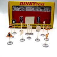 Dinky Toys Verkehrstafeln  1:43  neu in Box