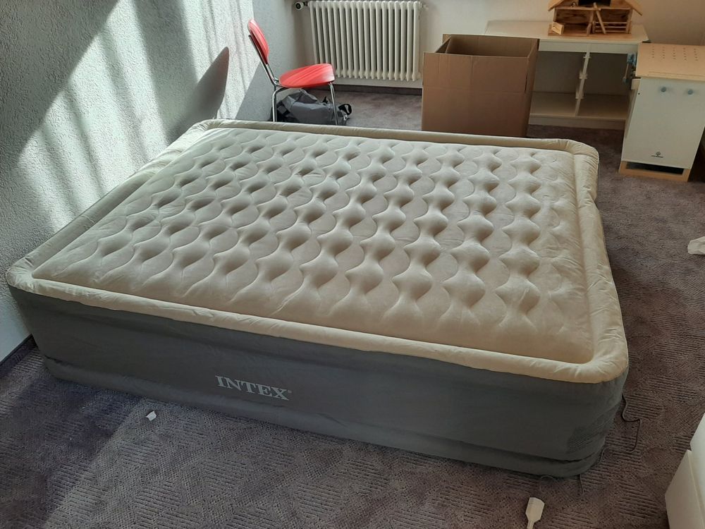 Intex Queen PremAire II Raised Airbed With Fiber-Tech – Internal Pump, Bluetooth App Control