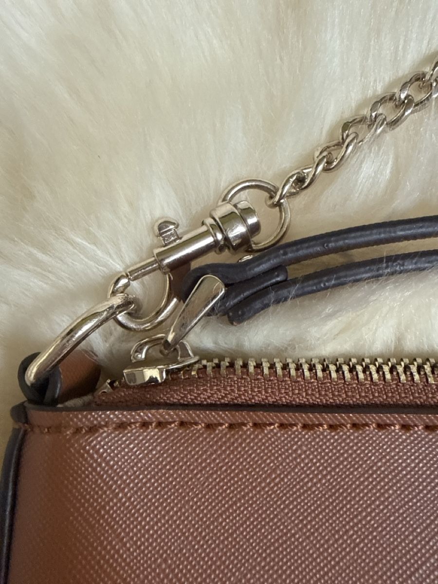 Guess Borse da donna: Guess Handtasche, Top Zustand! – Nuovo (secondo la descrizione) da Wangen ZH venduto da Aisha69 3