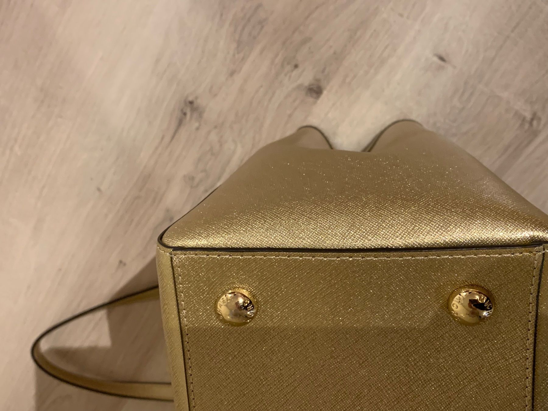 Michael Kors Borse da donna: Michael Kors Shopper, gold Farben – Usato da Nunningen venduto da silvermoon68 8