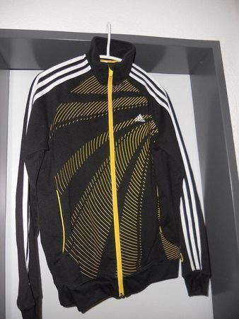 Neuw. Adidas Trainerjacke - schwarz/gelb/weiss - Gr.176