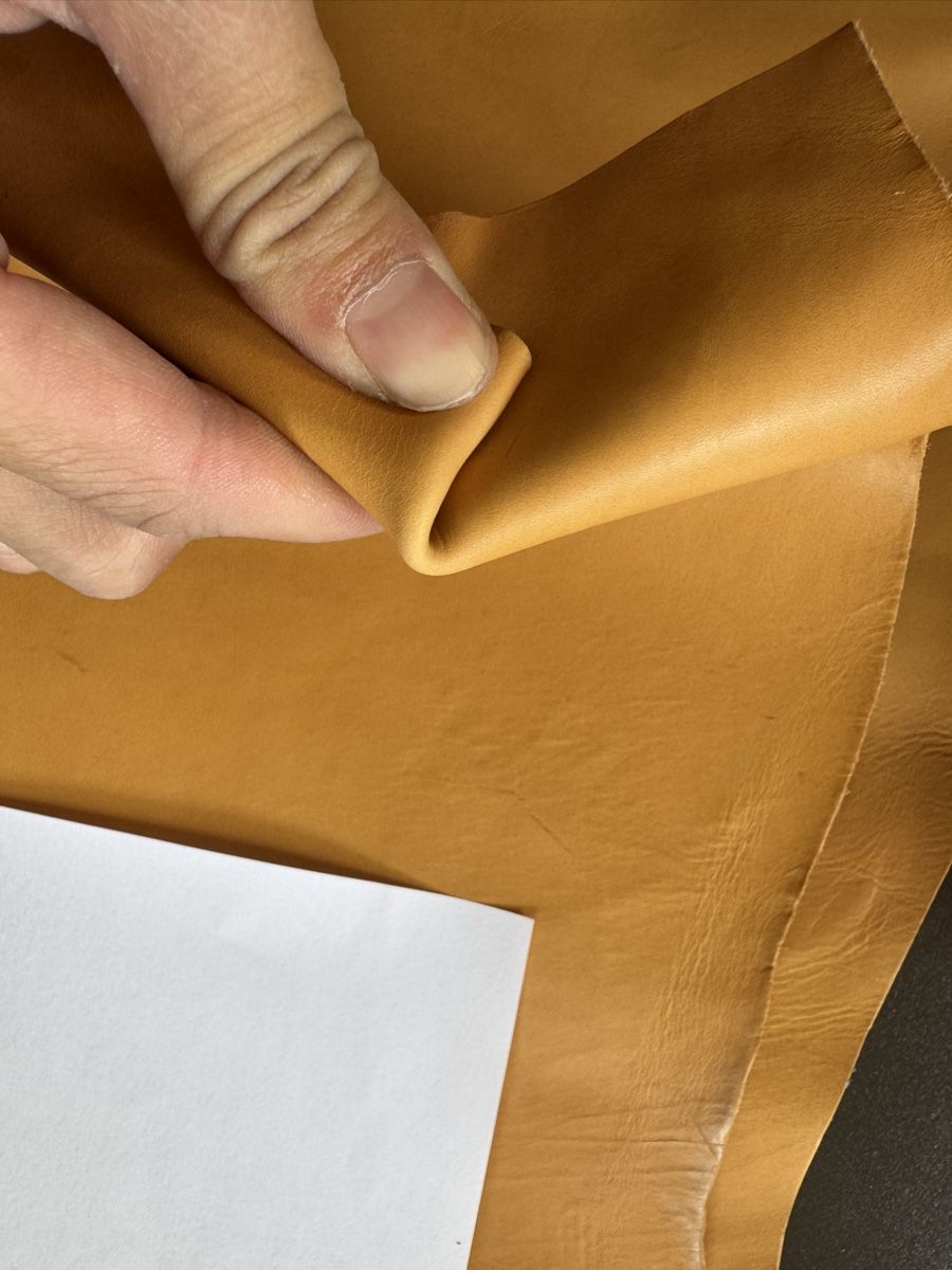 Stoffe: Klassisches hellbraunes pflanzlich gegerbtes Leder, 1,1 mm – Neu (gemäss Beschreibung) aus Veyras von ValClasse 3