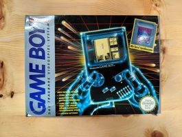 Nintendo Game Boy in Originalverpackung und 13 Spiele