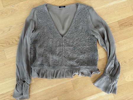 Massimo Dutti Blusentop mit Stickerei Gr. XS 