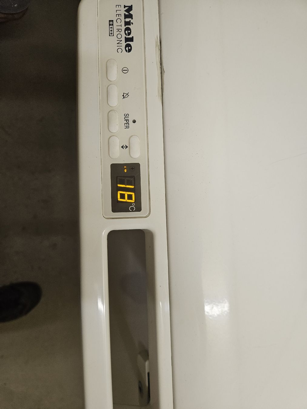 Gefrierschrank: Gefriertruhe 352l – Gebraucht aus Subingen von honigbuur 3