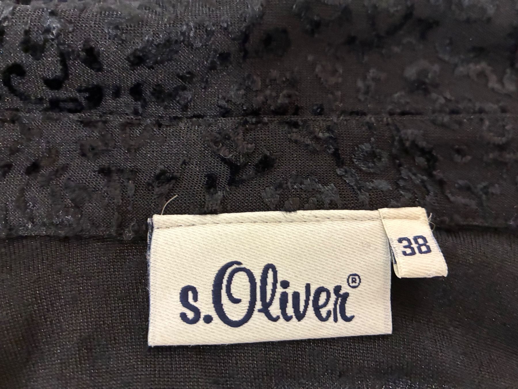 S.Oliver Camicie: S.Oliver Hemd in Grösse 38 aus Samt – Usato da Zürich venduto da van_5xbk 3