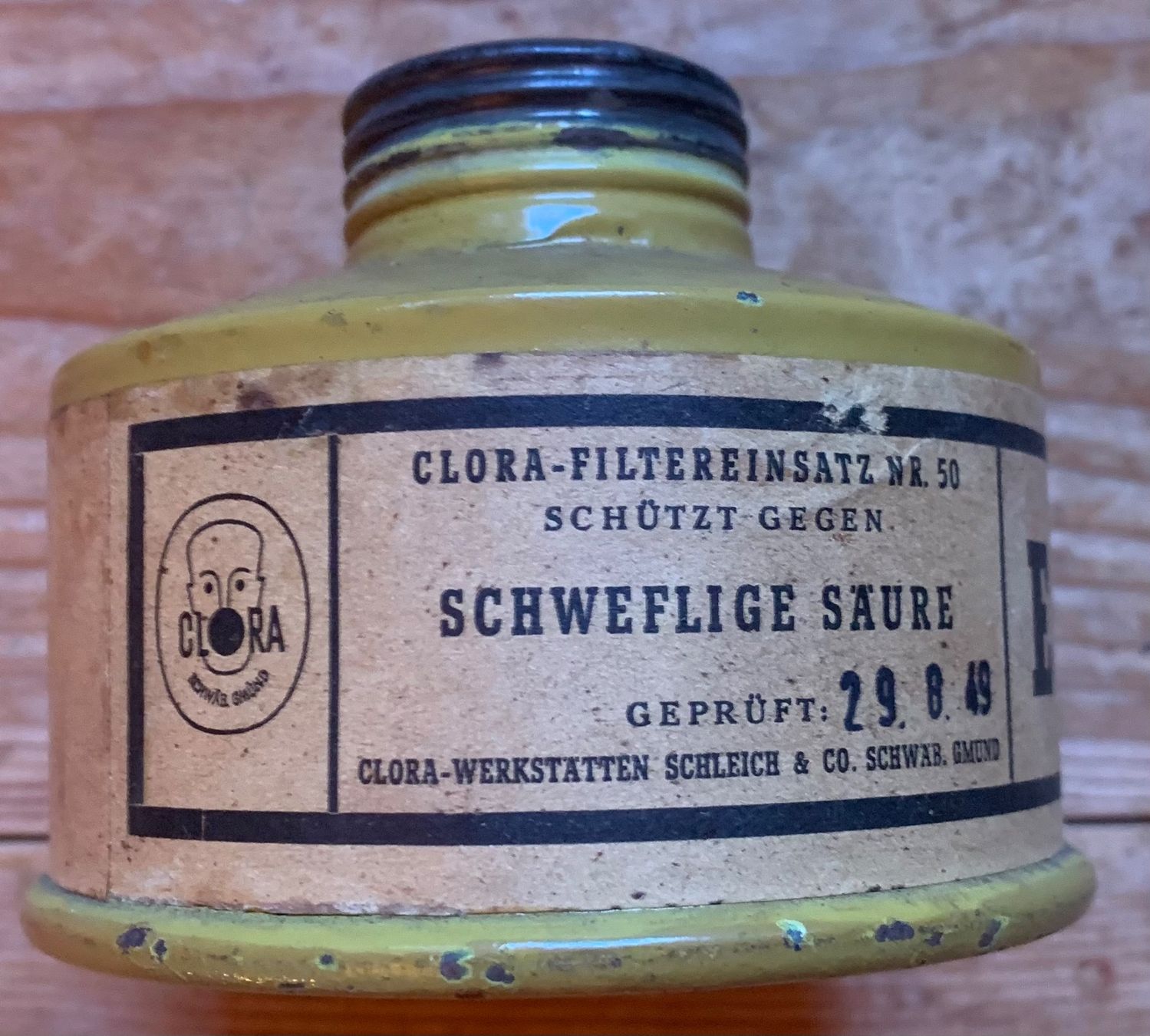 Visage & Oreilles: Gasmaskenfilter für schweflige Säure – D'occasion à Goldingen par Bergler012 3