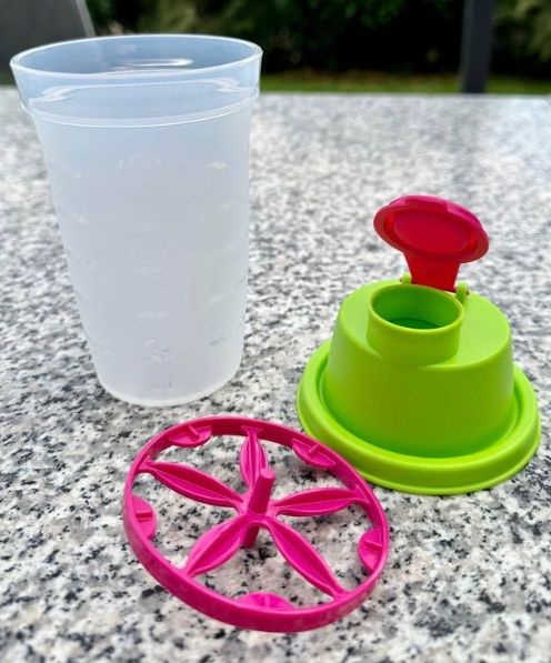 Tupperware Recipients et similaires: Mini Quick-Shaker - Tupperware – Neuf (Voir description) à Winkel par davos220