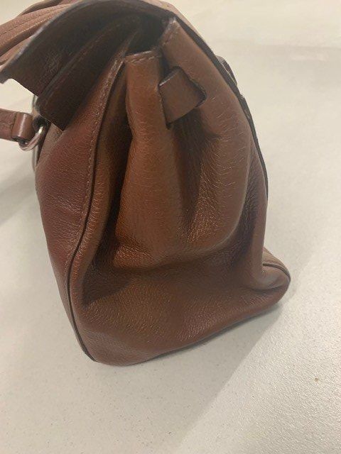 Prada Borse da donna: sac en cuir souple de Prada – Nuovo (secondo la descrizione) da St-Aubin-Sauges venduto da Juliezan 5