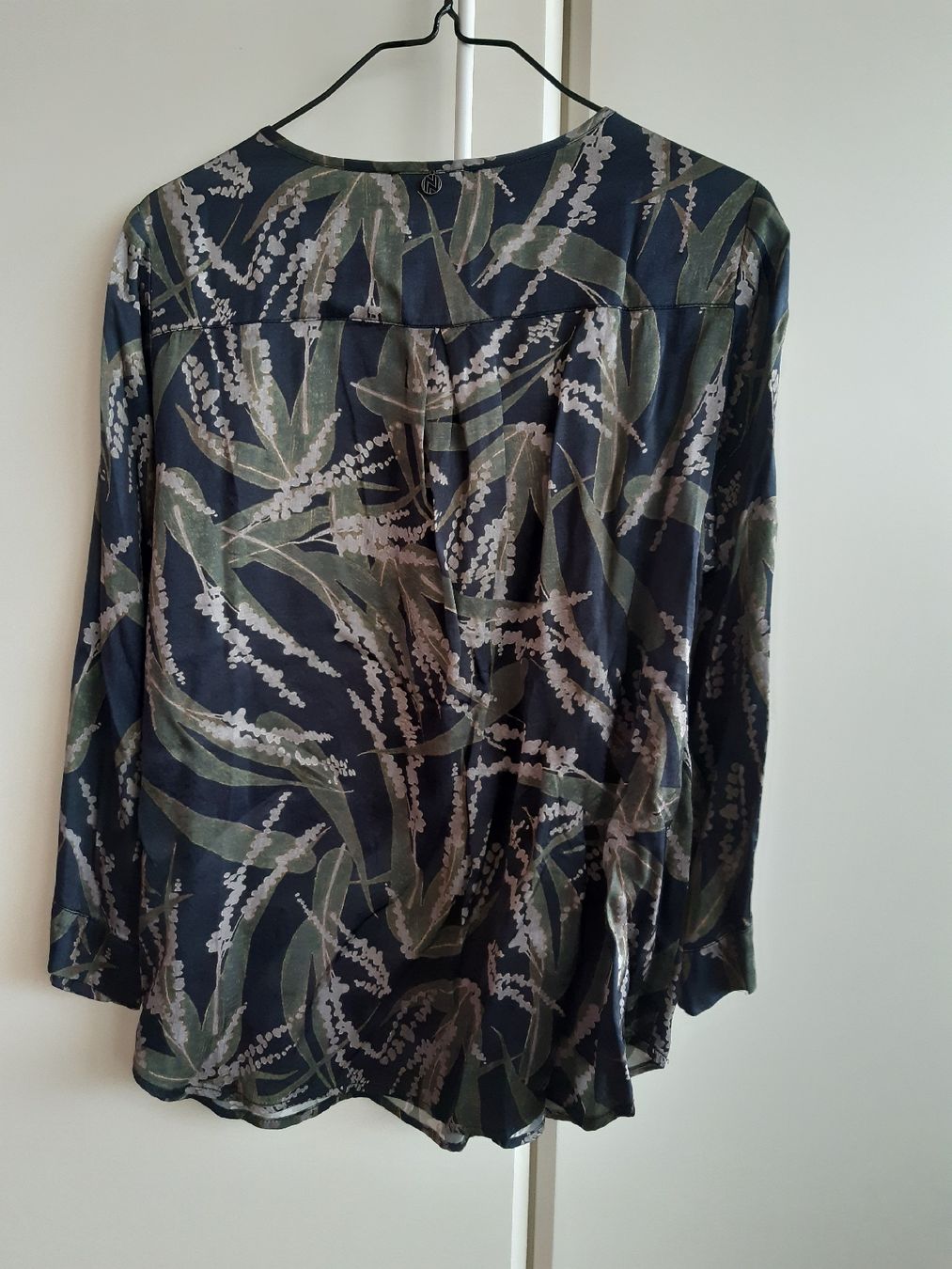 Nile Blusen: NILE - Blouse à motifs XS – Neu (gemäss Beschreibung) aus Cressier - NE von bloomydays 1