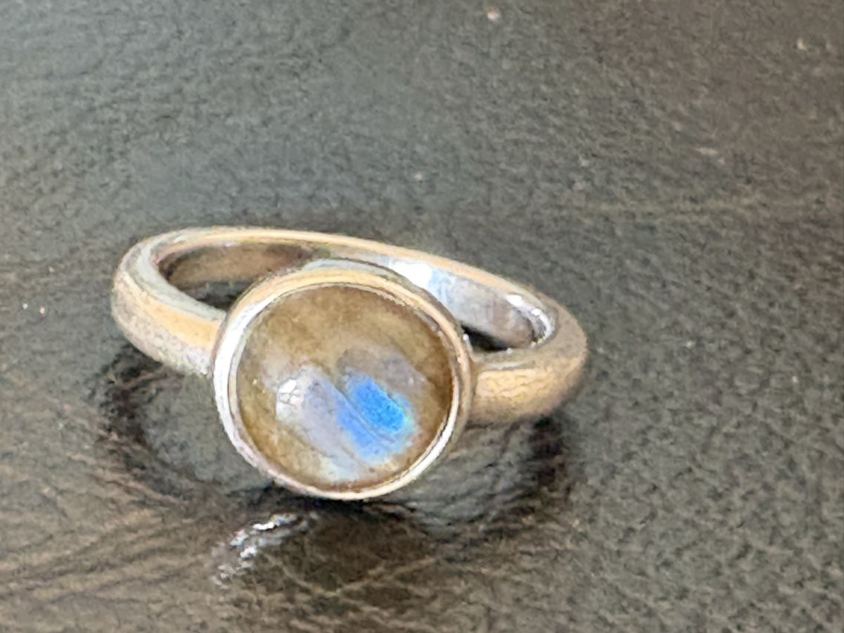 Anelli: Bague avec une magnifique Labradorite – Usato da Peseux venduto da Huna12 1