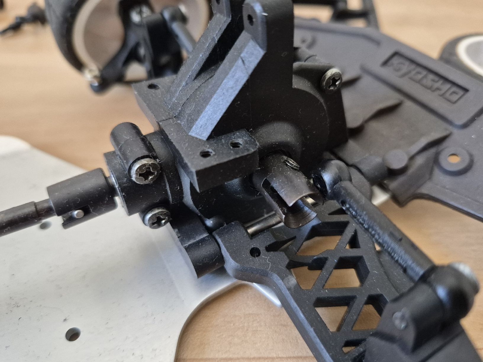 Kyosho Modellismo RC: Kyosho Pure Ten Alpha Ersatzteil – Difettoso da Dielsdorf venduto da BARDARRU 2
