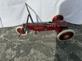Dreirad Metall rot Vintage Kinderfahrzeug Hollender